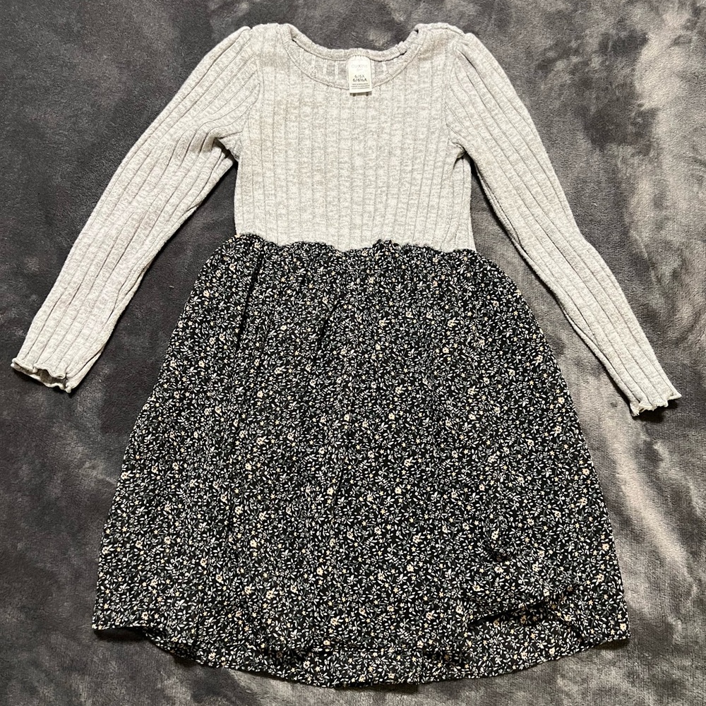 Little girls dress. Size 6/6x. Osh Kosh.
